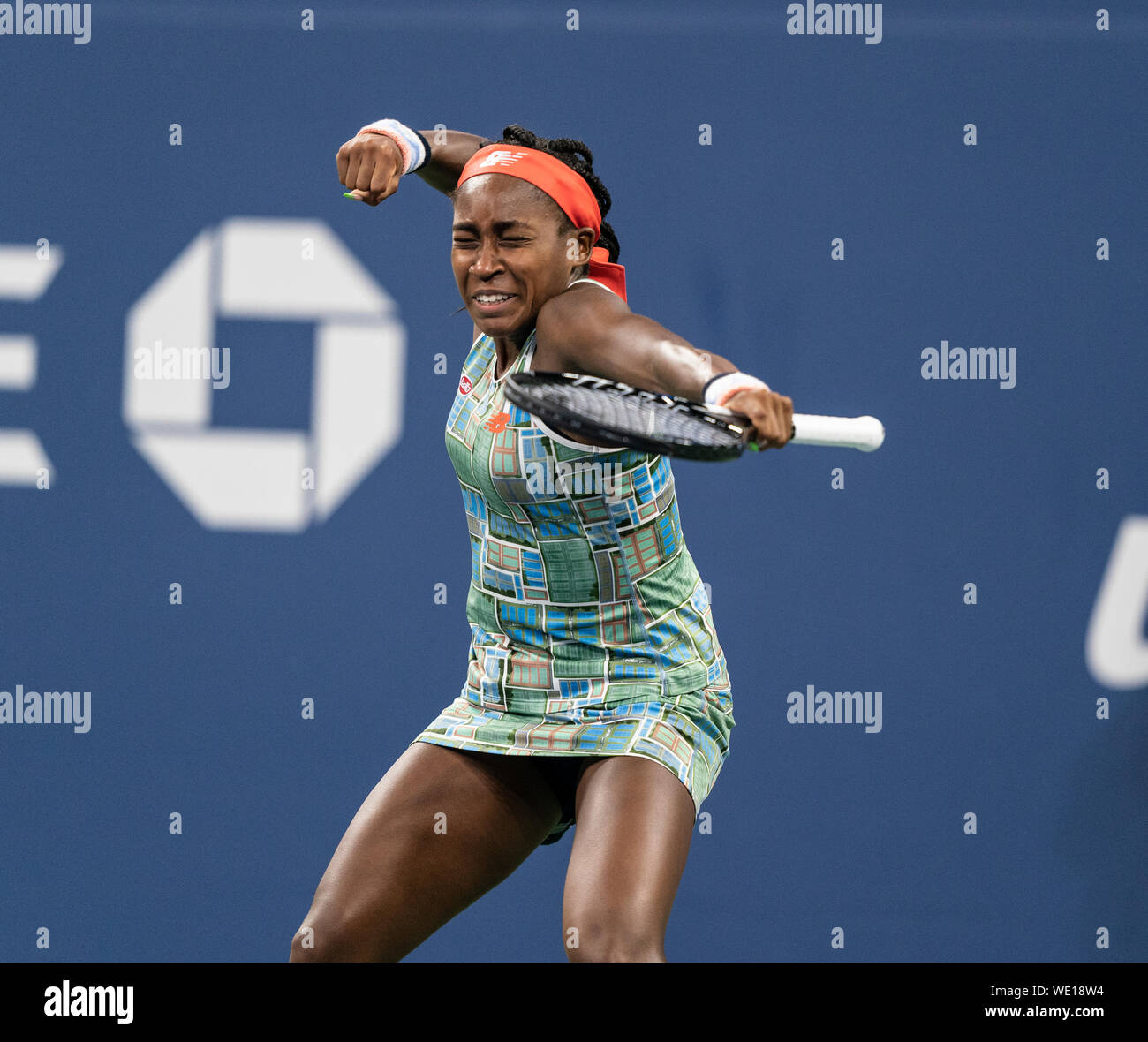 New York, NY - August 29, 2019: Cori Coco Gauff (USA) reagiert, während die 2. Runde der US Open Championships gegen Timea Babos (Ungarn) zu Billie Jean King National Tennis Center Stockfoto