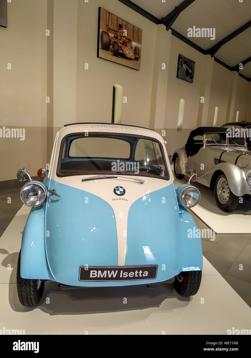 FRANSCHHOEK, Westkap, Südafrika - 16. Dezember 2018: Bild von Franschhoek Motor Museum Innenraum eine Vintage BMW Isetta Fahrzeug auf Display Stockfoto