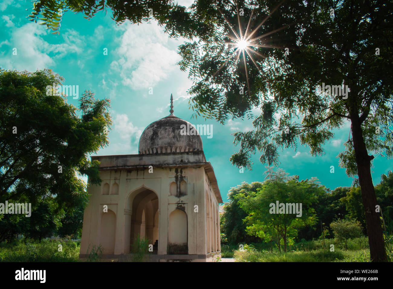 Qutb Shahi Gräber Hyderabad, Indien. Sie enthalten die Gräber und Moscheen, die von den verschiedenen Königen des Qutb Shahi Dynastie erbaut Stockfoto