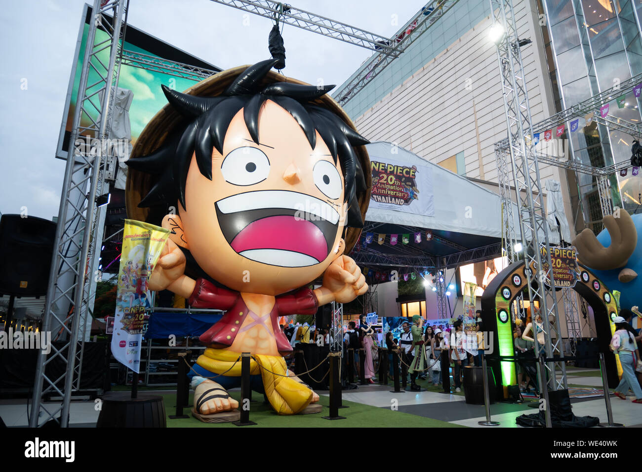 Bangkok, Thailand - 18. August 2019: Aufblasbare von Monkey D.Ruffy, eine fiktive Figur von One Piece manga Serien an das One Piece 20 Animation Stockfoto