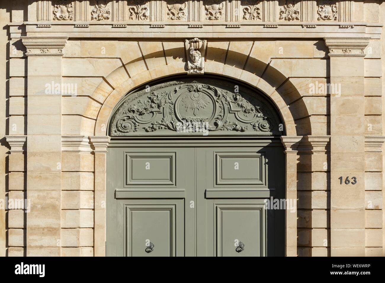 Frankreich, Meurthe et Moselle, Nancy, Tür und Fassade in Saint Dizier Straße Stockfoto