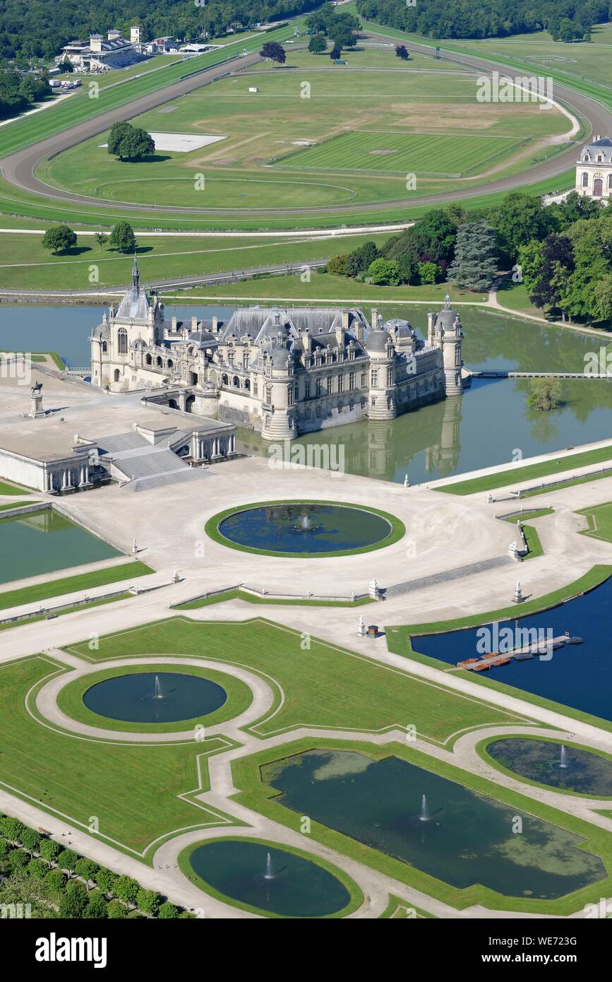 Frankreich, Oise, das Schloss von Chantilly und seinen Garten von André Le Nôtre (Luftbild) Stockfoto