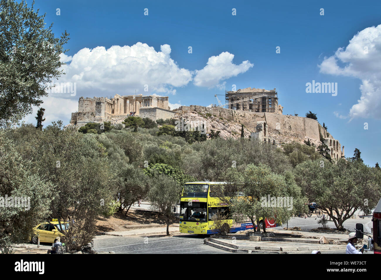 Athen, Griechenland, 04.Juni 2016. Die Akropolis von Athen. Restaurierungsarbeiten an den Tempeln sind im Gange. Stockfoto