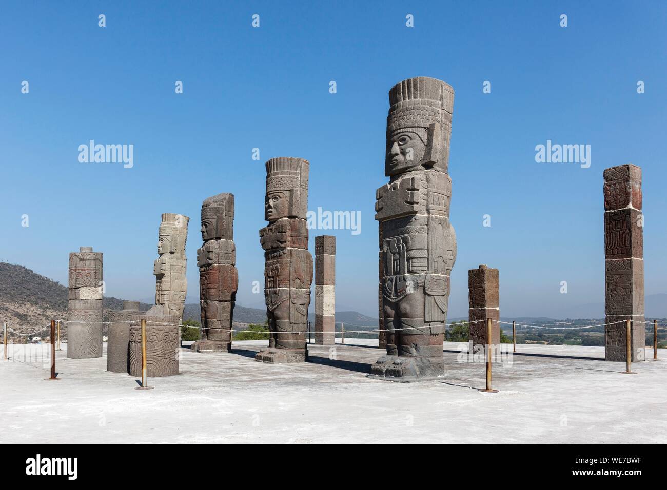 Mexiko, Hidalgo, Tula de Allende, Toltec archäologische Stätte, Säulen die Mats auf der Pyramide von Quetzalcoatl oder der Morning Star Stockfoto