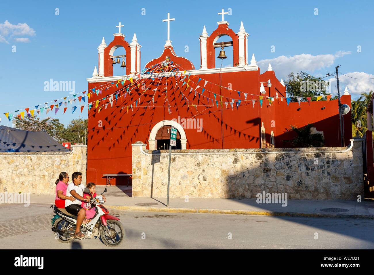 Mexiko, Yucatan, Celestun, die Kirche Stockfoto