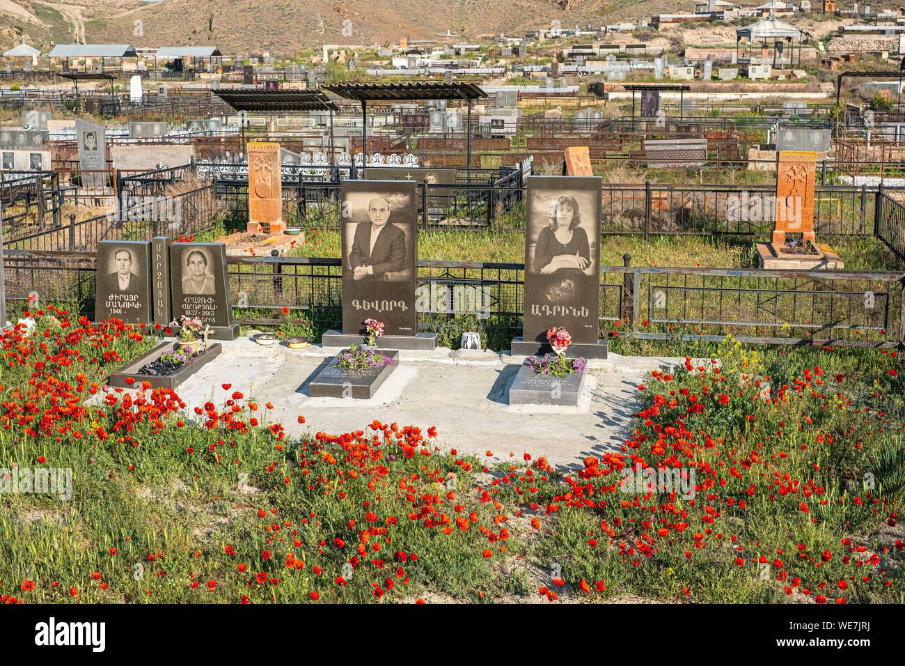 Armenien, Ararat region, Friedhof am Fuße des Kloster Khor Virap Stockfoto