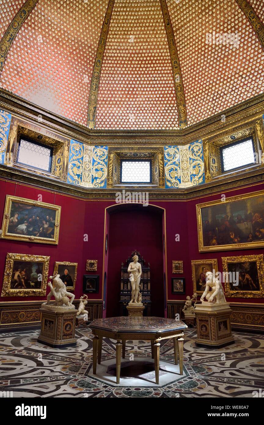 Italien, Toskana, Florenz, ein UNESCO Weltkulturerbe, die Galleria degli Uffizi (Uffizien) Museum, achteckigen Saal namens Tribune Stockfoto