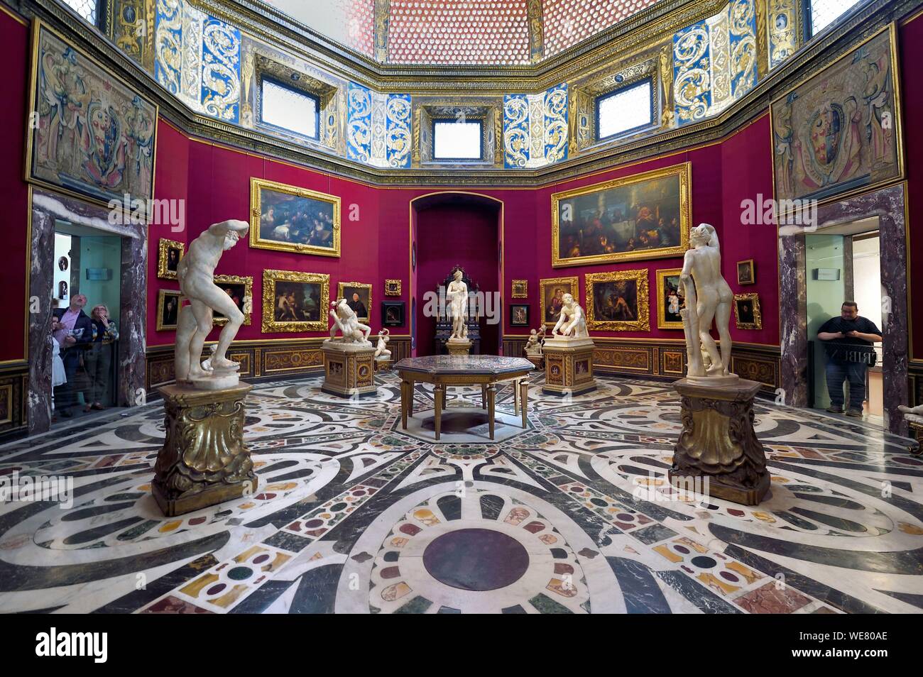 Italien, Toskana, Florenz, ein UNESCO Weltkulturerbe, die Galleria degli Uffizi (Uffizien) Museum, achteckigen Saal namens Tribune Stockfoto