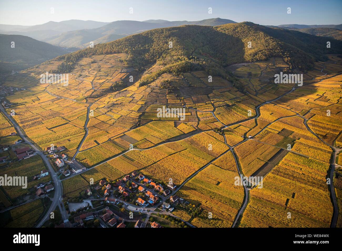 Frankreich, Haut Rhin, Kaysersberg (Luftbild) Stockfoto