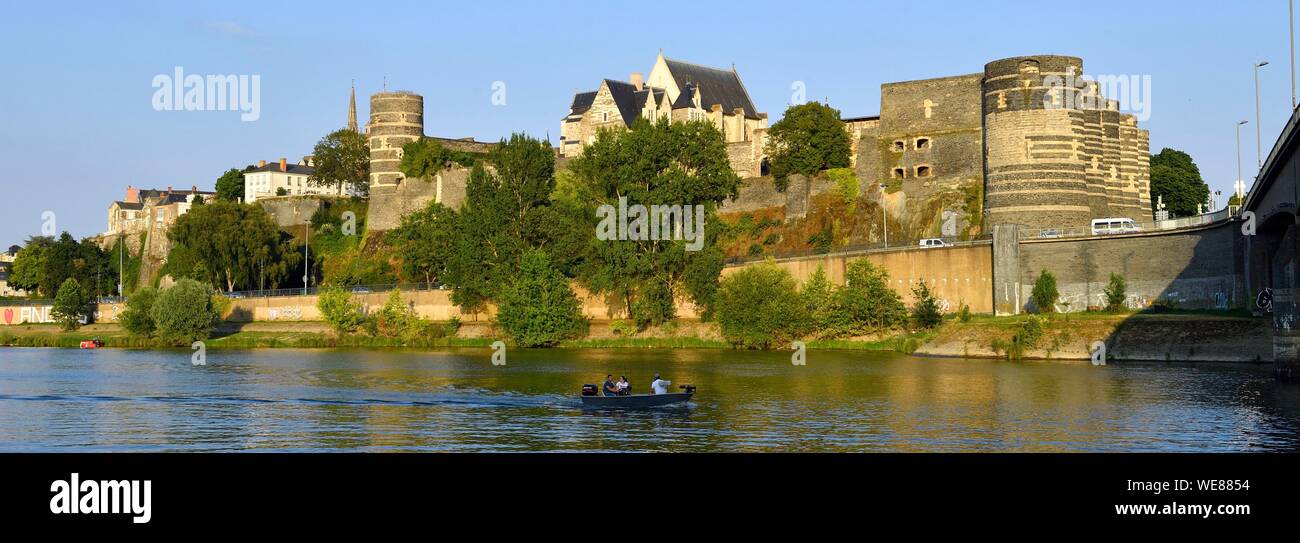 Frankreich, Maine et Loire, Angers, Maine Ufer und das Schloss der Herzöge von Anjou Stockfoto