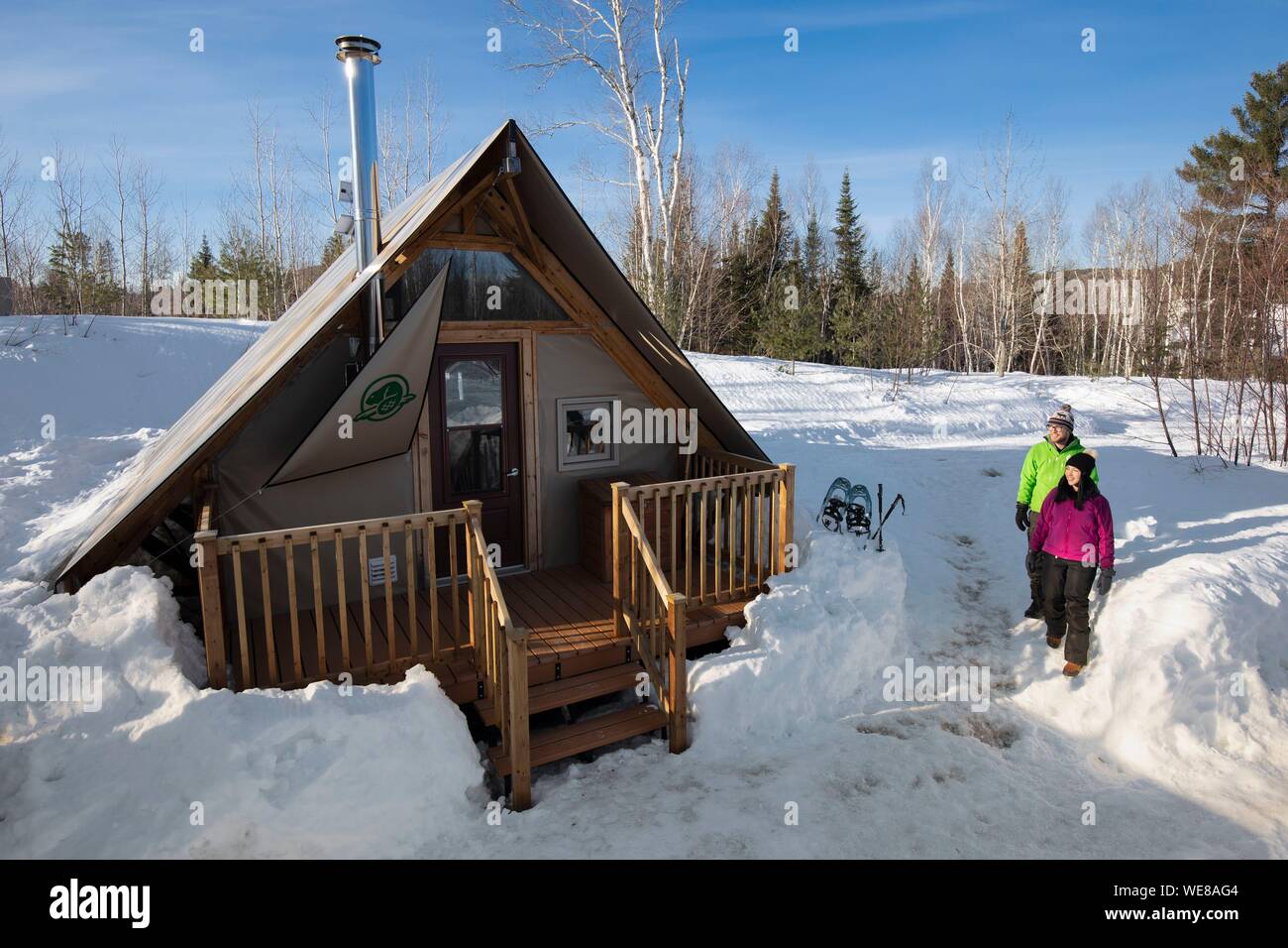 Kanada, Quebec Provinz, Mauricie region, Shawinigan und Umgebung, La Mauricie Nationalpark, Huttopia Hütte winter Campingplatz MR OK Stockfoto