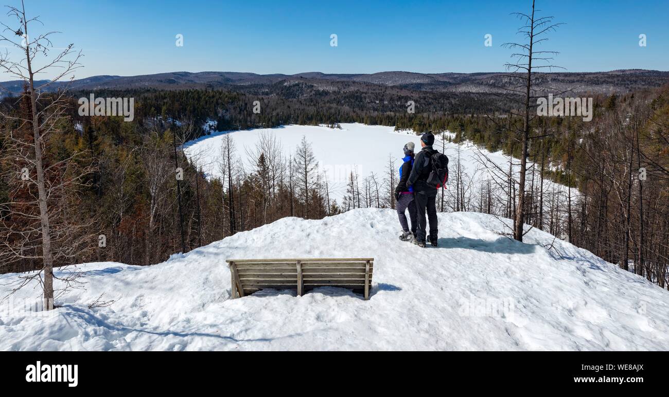 Kanada, Quebec Provinz, Mauricie region, Shawinigan und Umgebung, Mauricie Nationalpark, Winter wandern, Solitair Seeblick Stockfoto