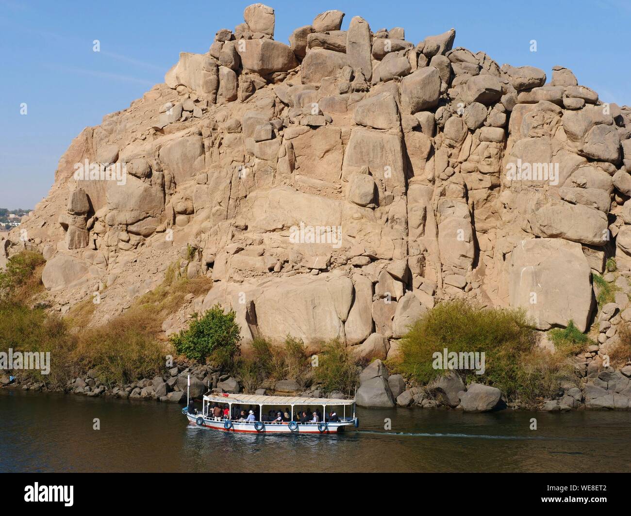 Ägypten, Ägypten, Nubien, Nil Tal, Assuan, Insel Agilka, Ankunft der Touristen mit dem Boot die Philae Tempel Weltkulturerbe der UNESCO, der Tempel der Isis zu besuchen Stockfoto