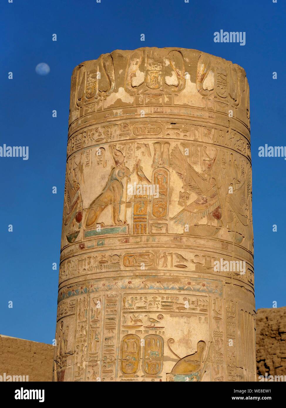Ägypten, Ägypten, das Niltal, Flachrelief in Kom Ombo Tempel, der dem Krokodil - vorangegangen Gott Sobek geweiht Stockfoto