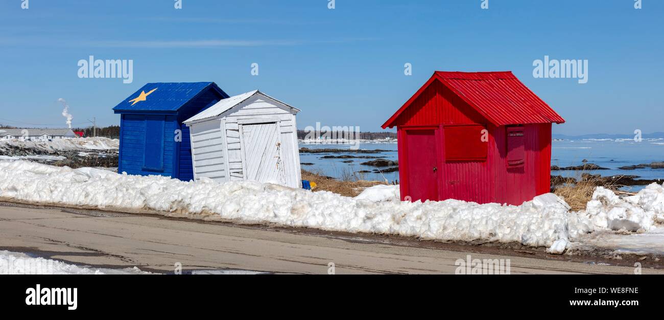 Kanada, Provinz le Nouveau-Brunswick, la région Chaleur, La Baie DES Chaleurs, es Cabanes colorées de pêcheurs aux Couleurs de l'Acadie du quai de Petit-Rochre Stockfoto
