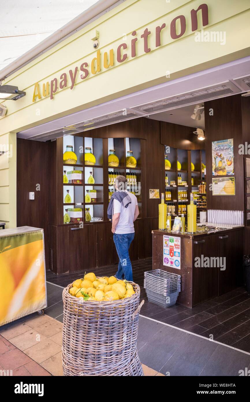 Frankreich, Alpes-Maritimes, Menton, shop Au Pays du Citron, bei 24 rue Saint-Michel Stockfoto