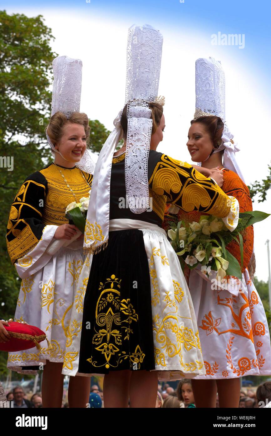 Frankreich, Finistere, Pont l'Abbe stickerei Festival, Ritus der Königin des Broders 2015 Stockfoto