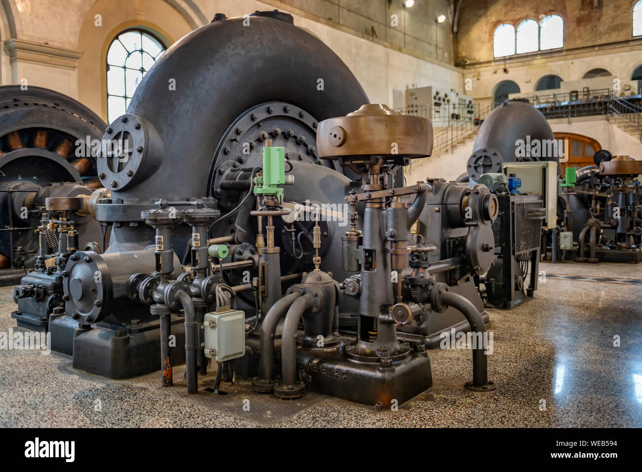 Retro Wasserkraftwerk. Alte Maschinen Stockfoto