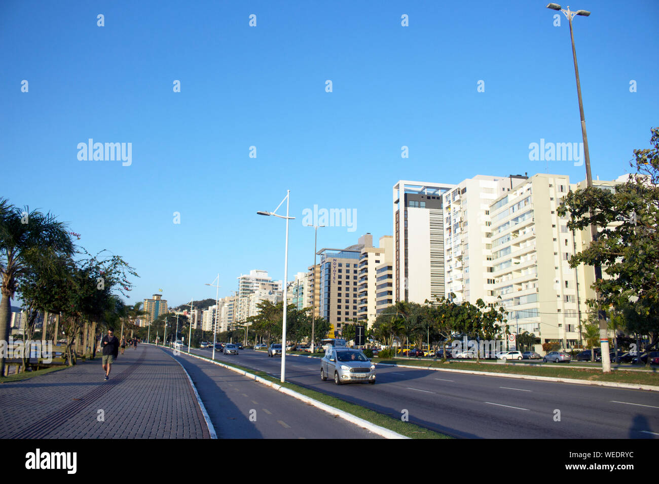 Beira Mar Norte Avenue, in der Hauptstadt von Florianópolis, Bundesstaat Santa Catarina - Brasilien Stockfoto