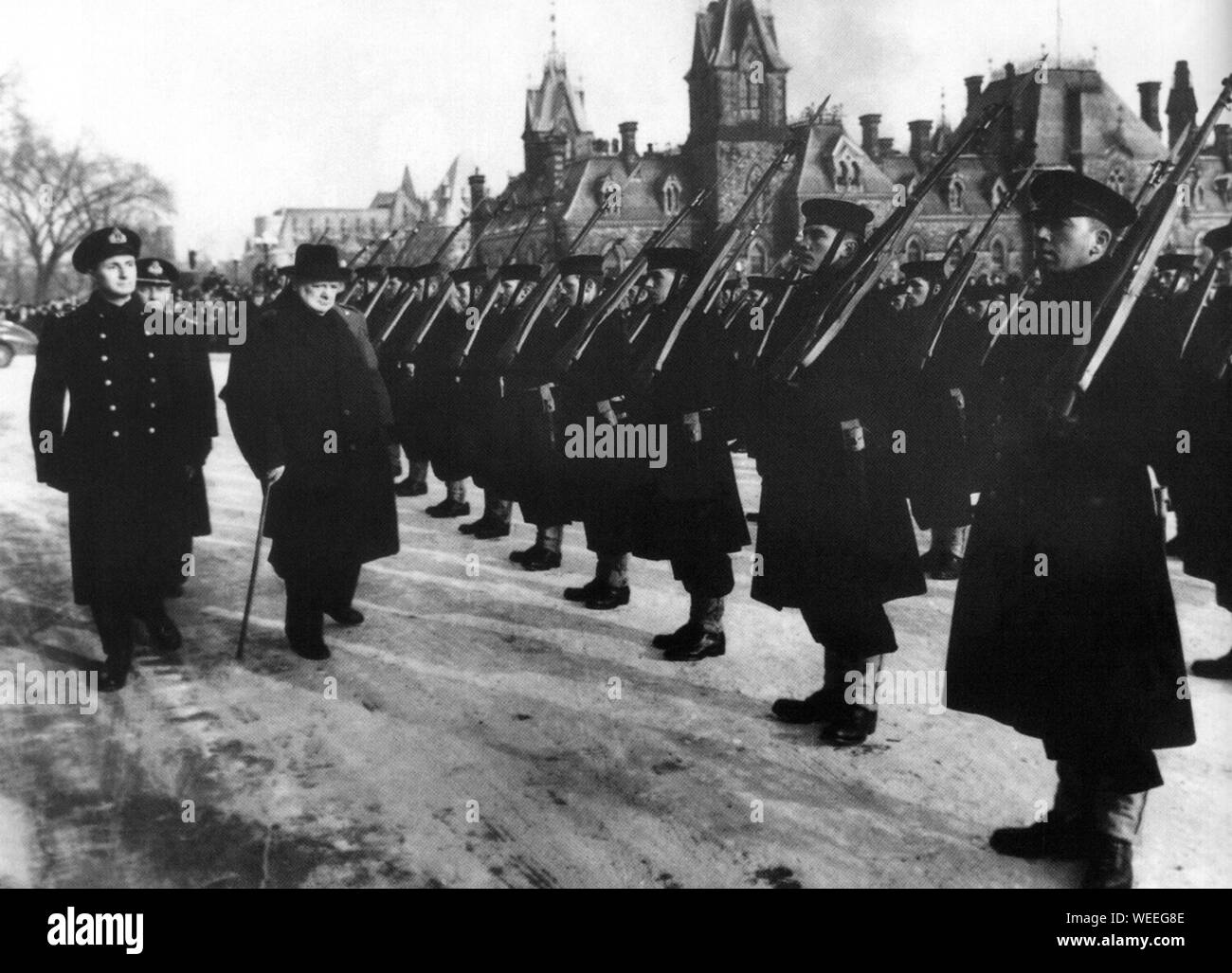 Winston Churchill Inspektion Canadian Naval Kadetten in Ottawa. Stockfoto