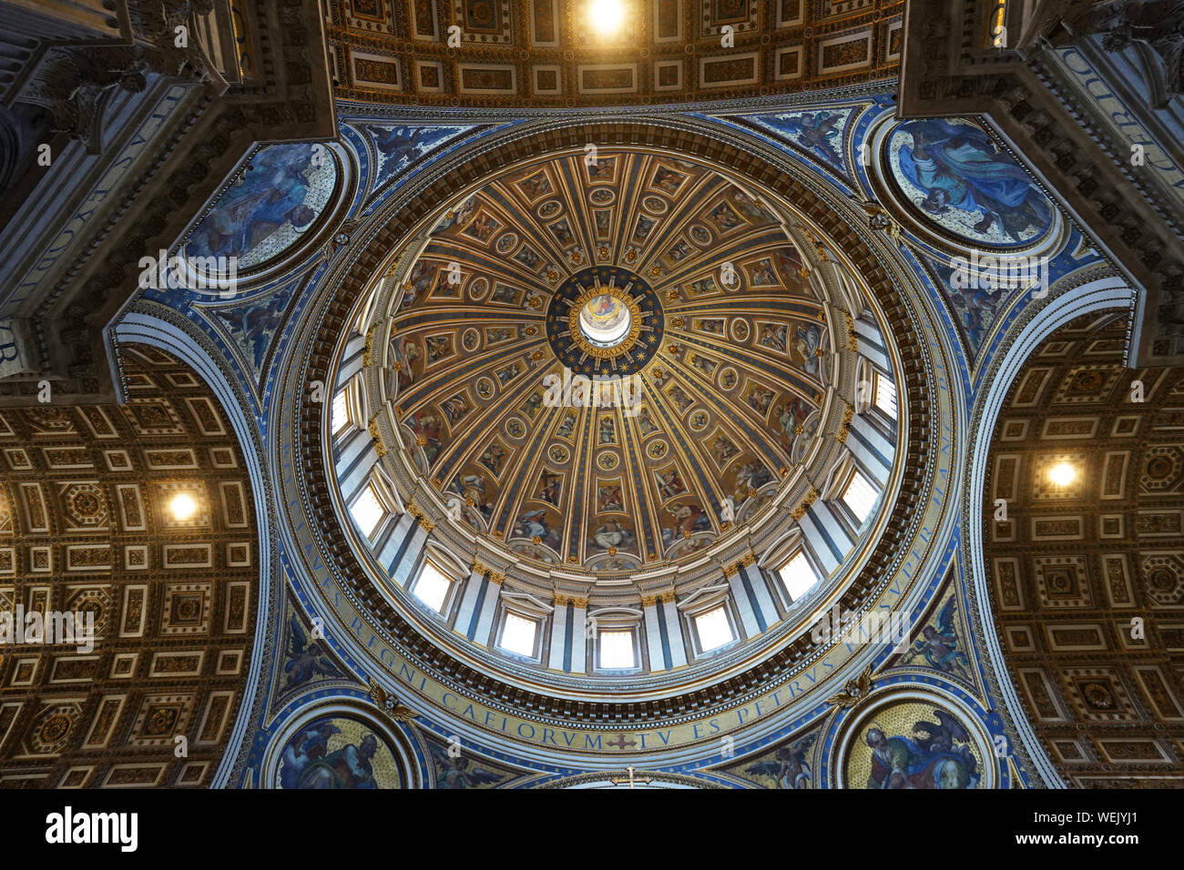 Innenraum St. Peters Basilica Kirche, Rom, Italien Stockfoto