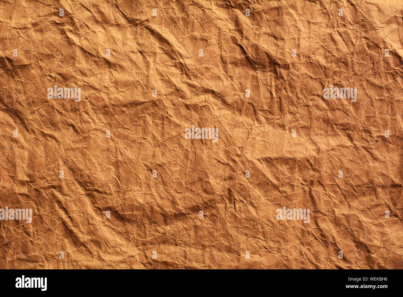 Crumbled paper -Fotos und -Bildmaterial in hoher Auflösung – Alamy