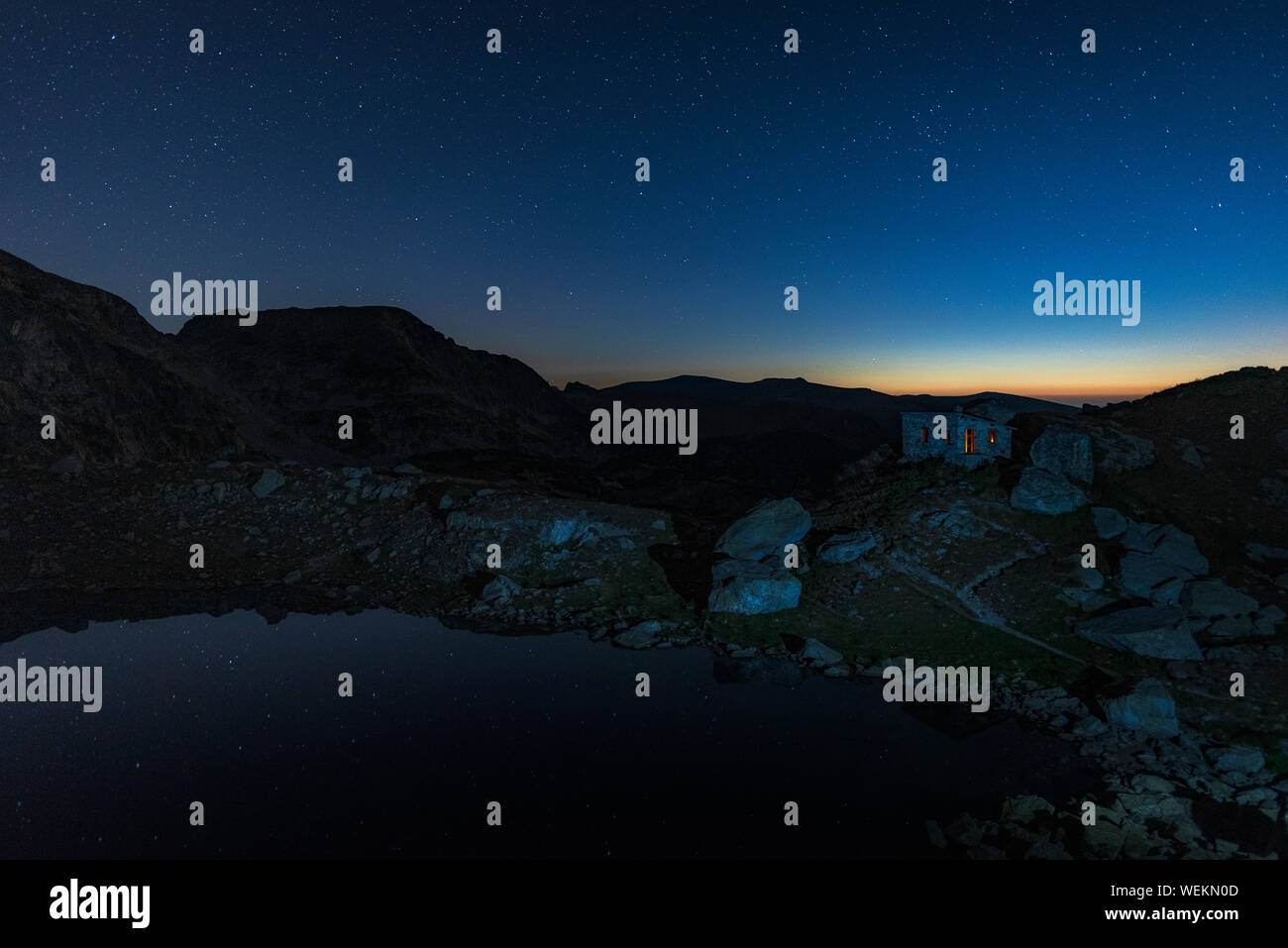 Nacht über Scary See (strashnoto ezero) im Rila Gebirge, Bulgarien Stockfoto