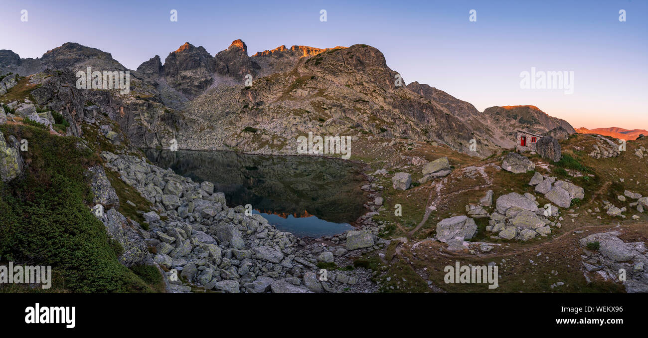 Panoramablick auf die Landschaft von Rila Gebirge, Bulgarien Stockfoto