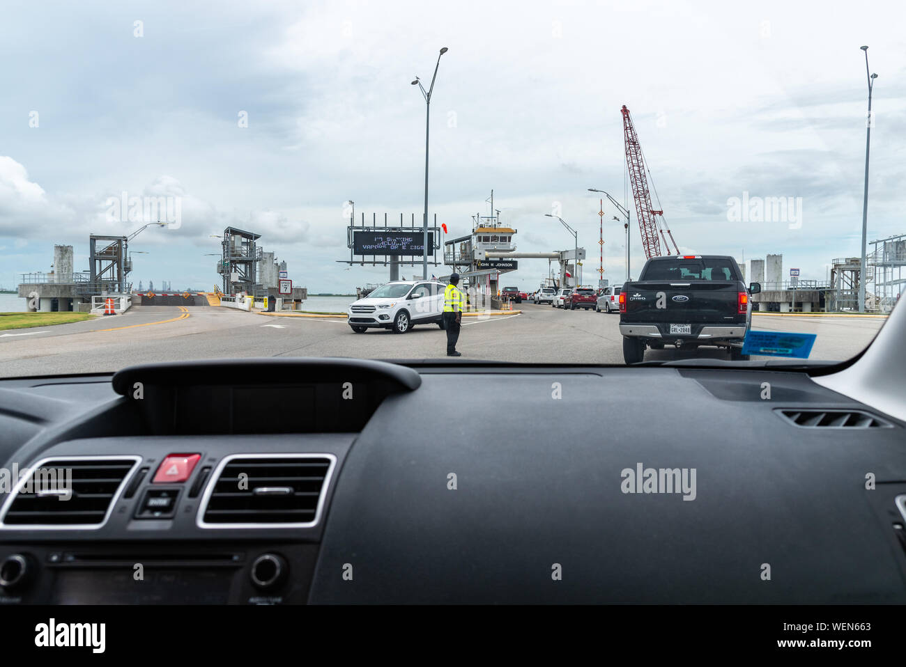 Nähert sich Bolivar Fährhafen nach Galveston, Texas, USA. Stockfoto