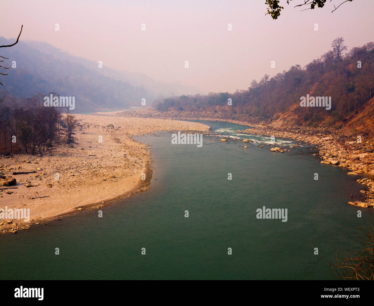 Sarda Fluss aus dem Weg gesehen, Chuka Dorf, beschrieben durch Jim Corbett in der Menschenfresser von Kumaon Buch, Tanakpur, Uttarakhand, Indien Stockfoto