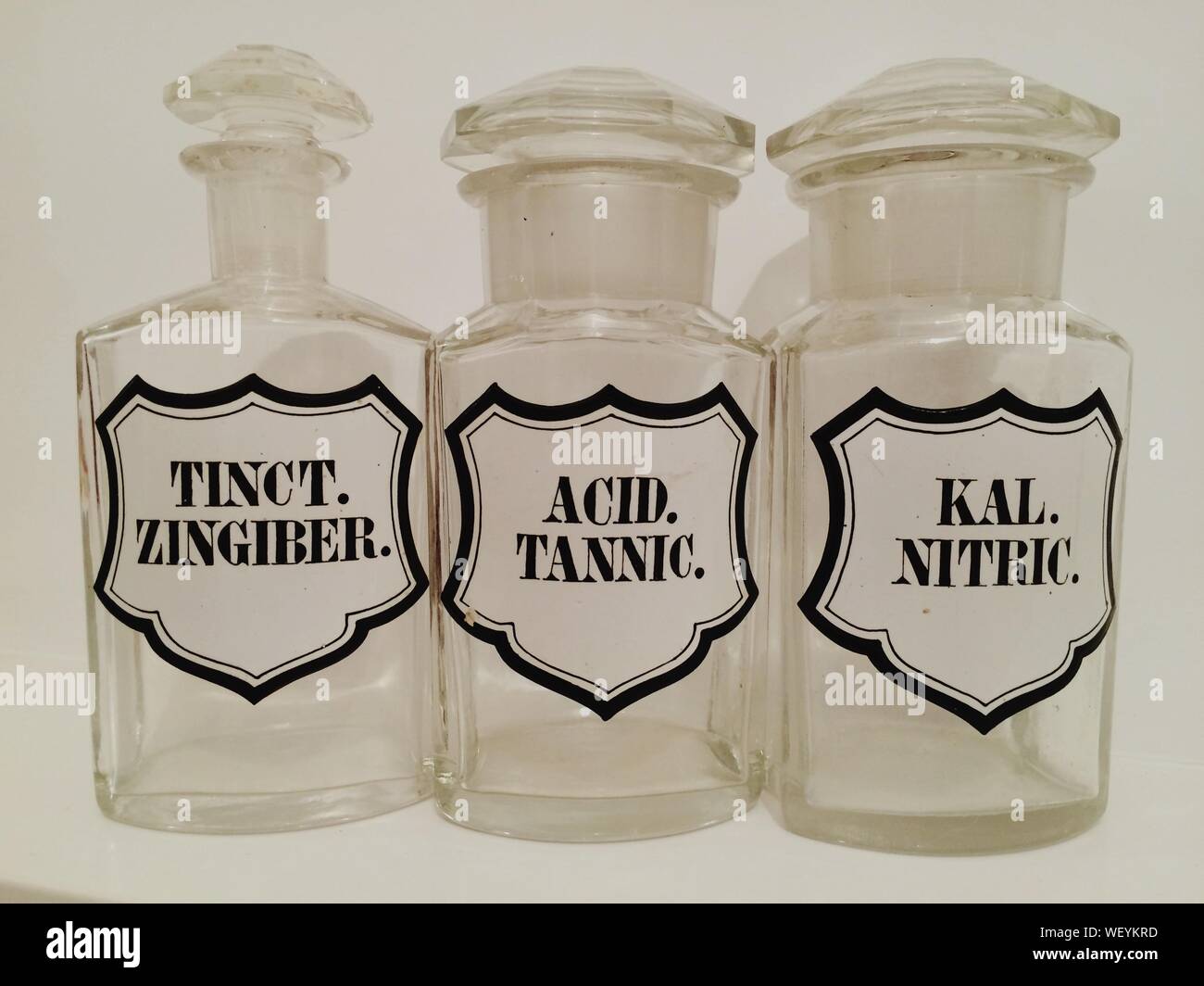 Verschreibungspflichtige Flaschen Stockfotos Und Bilder Kaufen Alamy