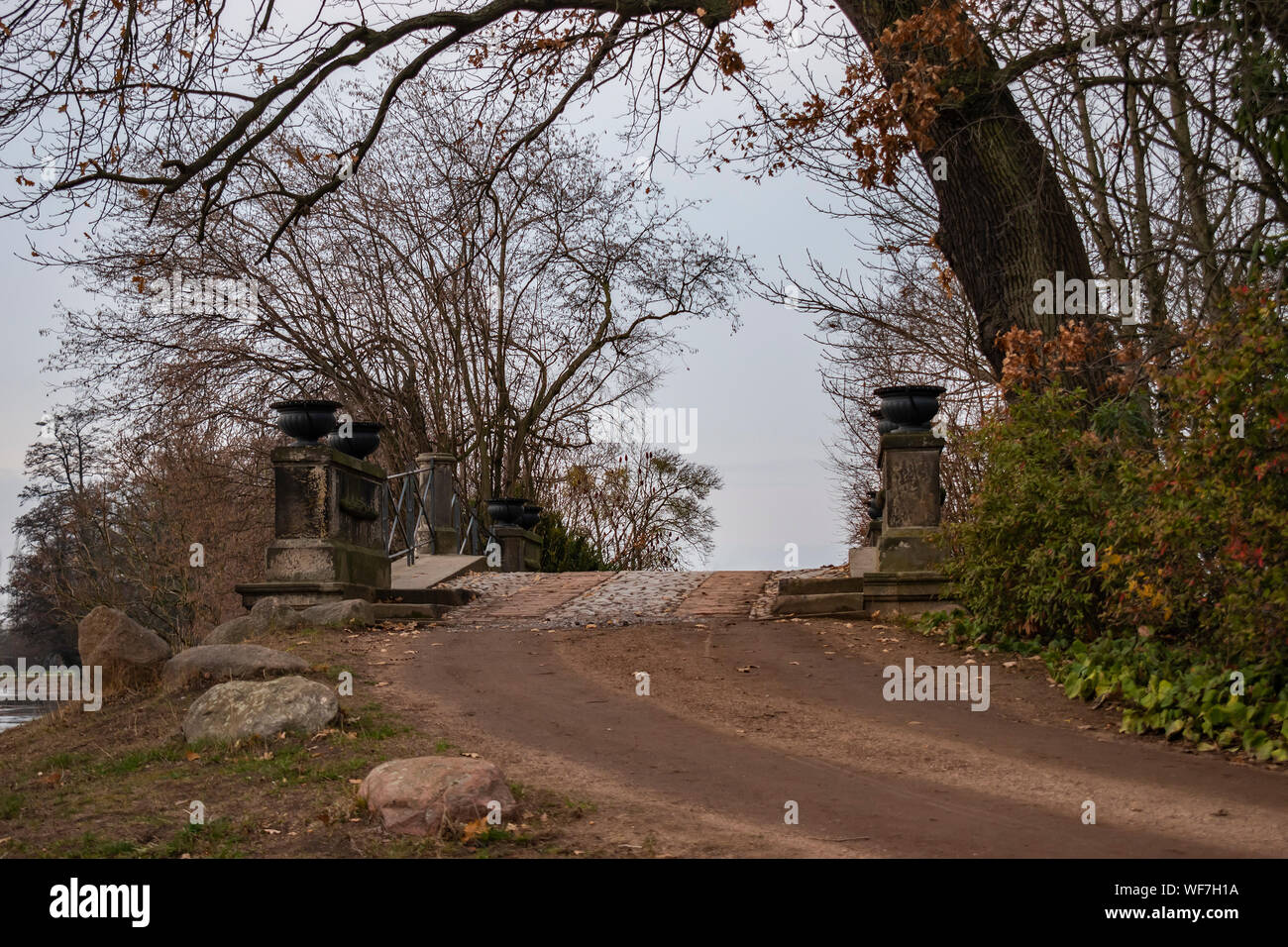 Ansicht des Wolfs Brücke von worlitzer Park, Deutschland. Stockfoto