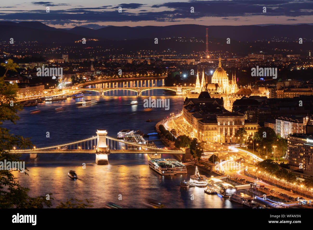 Die Stadt Budapest, die Ungarische Parlament und die Kettenbrücke in Ungarn Stockfoto