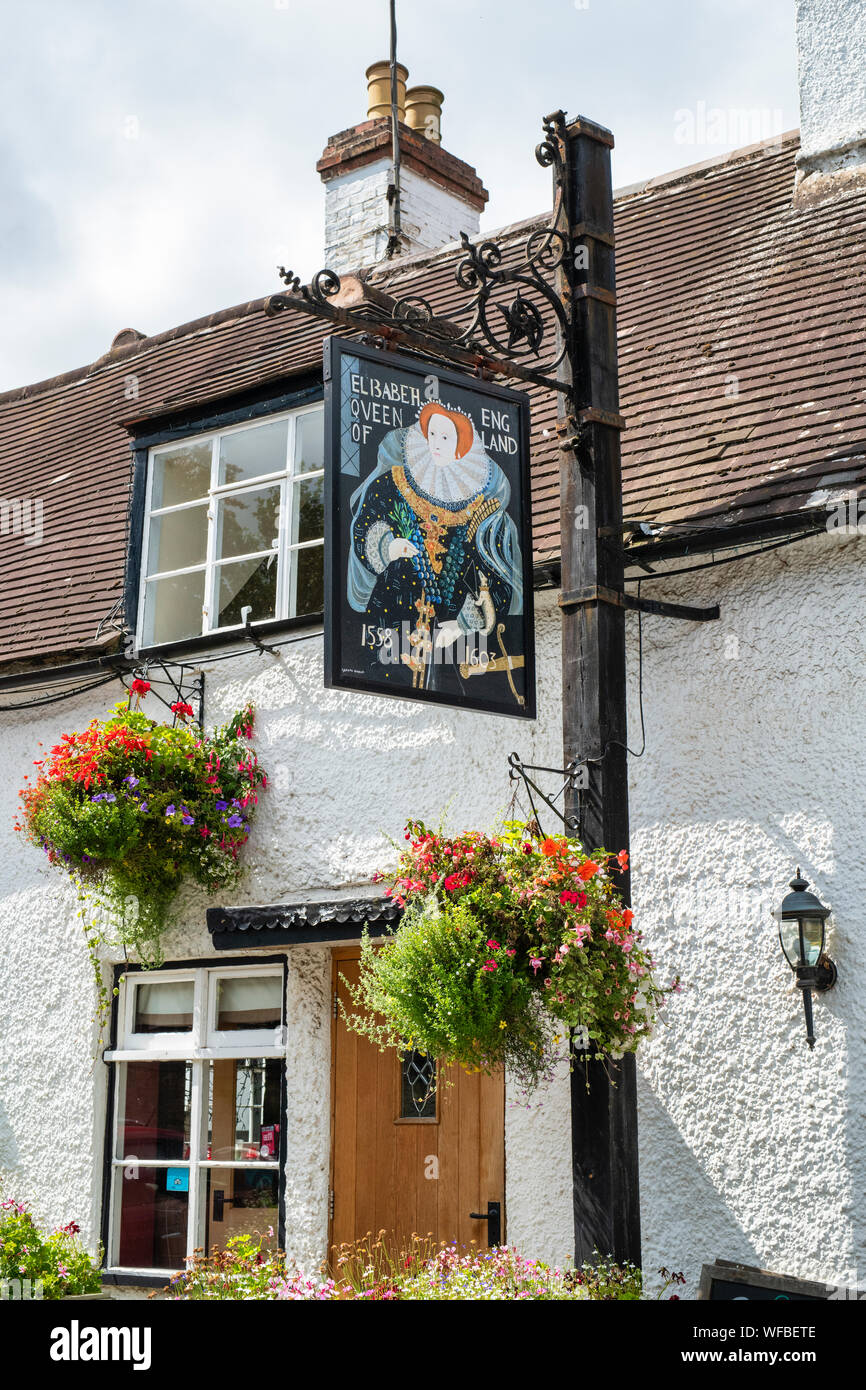 Die Queen Elizabeth Inn. Elmley Castle, Cotswolds, Distrikt Wychavon, Worcestershire, England Stockfoto