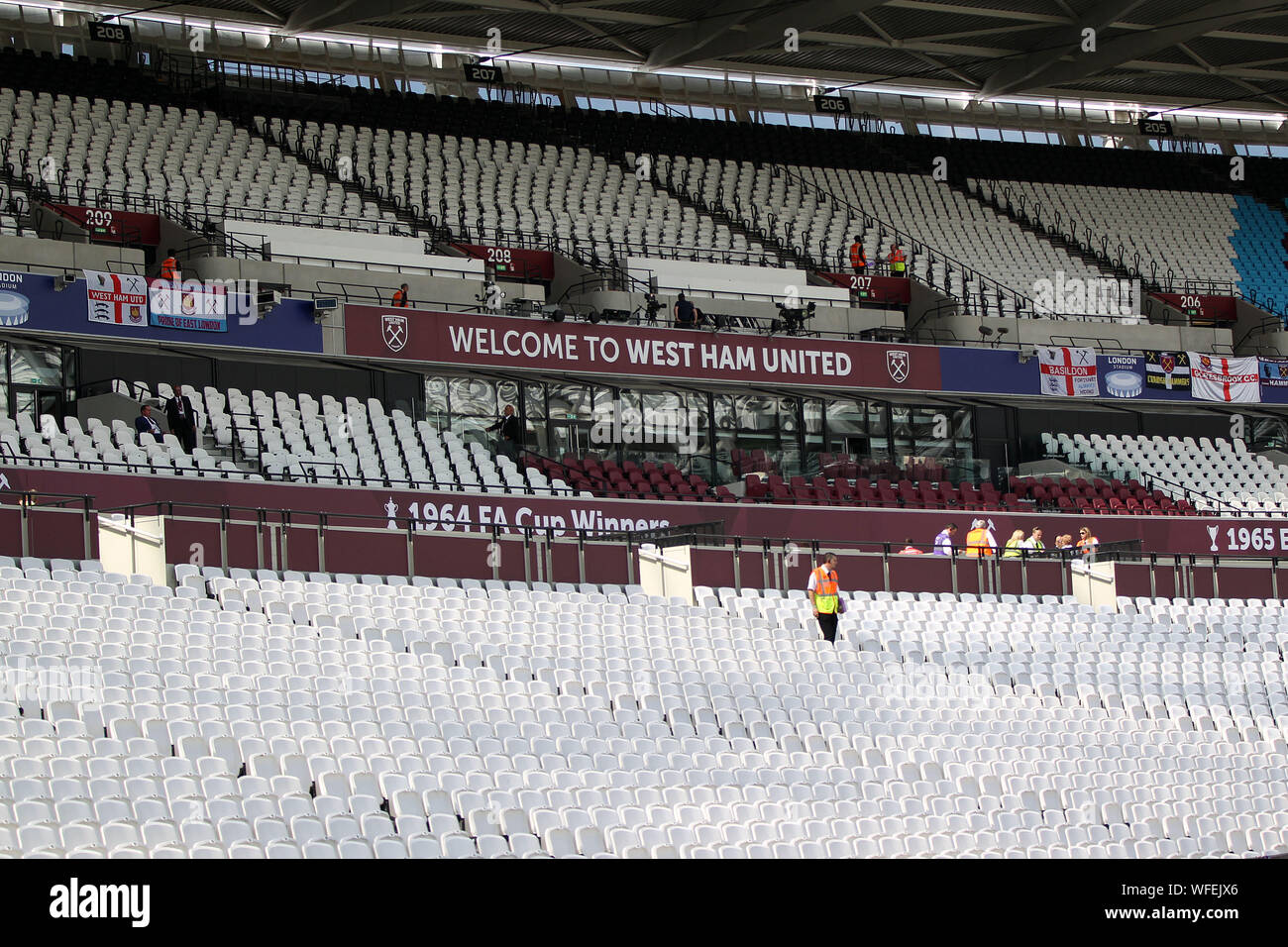 London, Großbritannien. 31 Aug, 2019. Eine allgemeine Ansicht der Boden während der Premier League Match zwischen West Ham United und Norwich City in London Stadion am 31. August 2019 in London, England. (Foto von Mick Kearns/phcimages.com) Credit: PHC Images/Alamy leben Nachrichten Stockfoto