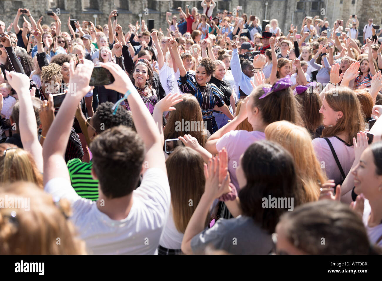 Flashmob Stockfotos Und Bilder Kaufen Alamy
