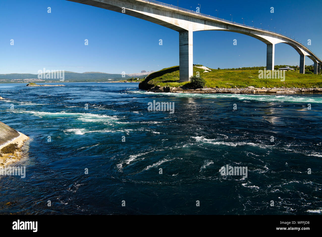 Blick auf das Meer zufluss Saltstraumen Whirlpools, Norwegen Stockfoto