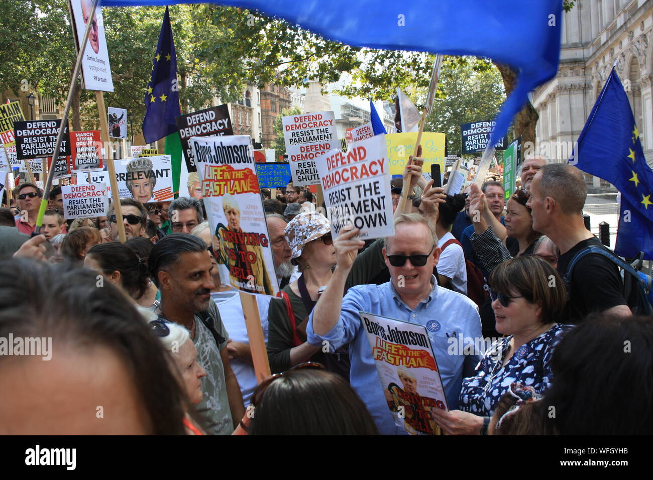 London, UK, 31 August, 2019. Die Demonstranten versammeln sich außerhalb der Downing Street gegen die Vertagung des Parlaments von Premierminister Boris Johnson, London, UK zu protestieren. Credit: Helen Garvey/Alamy leben Nachrichten Stockfoto