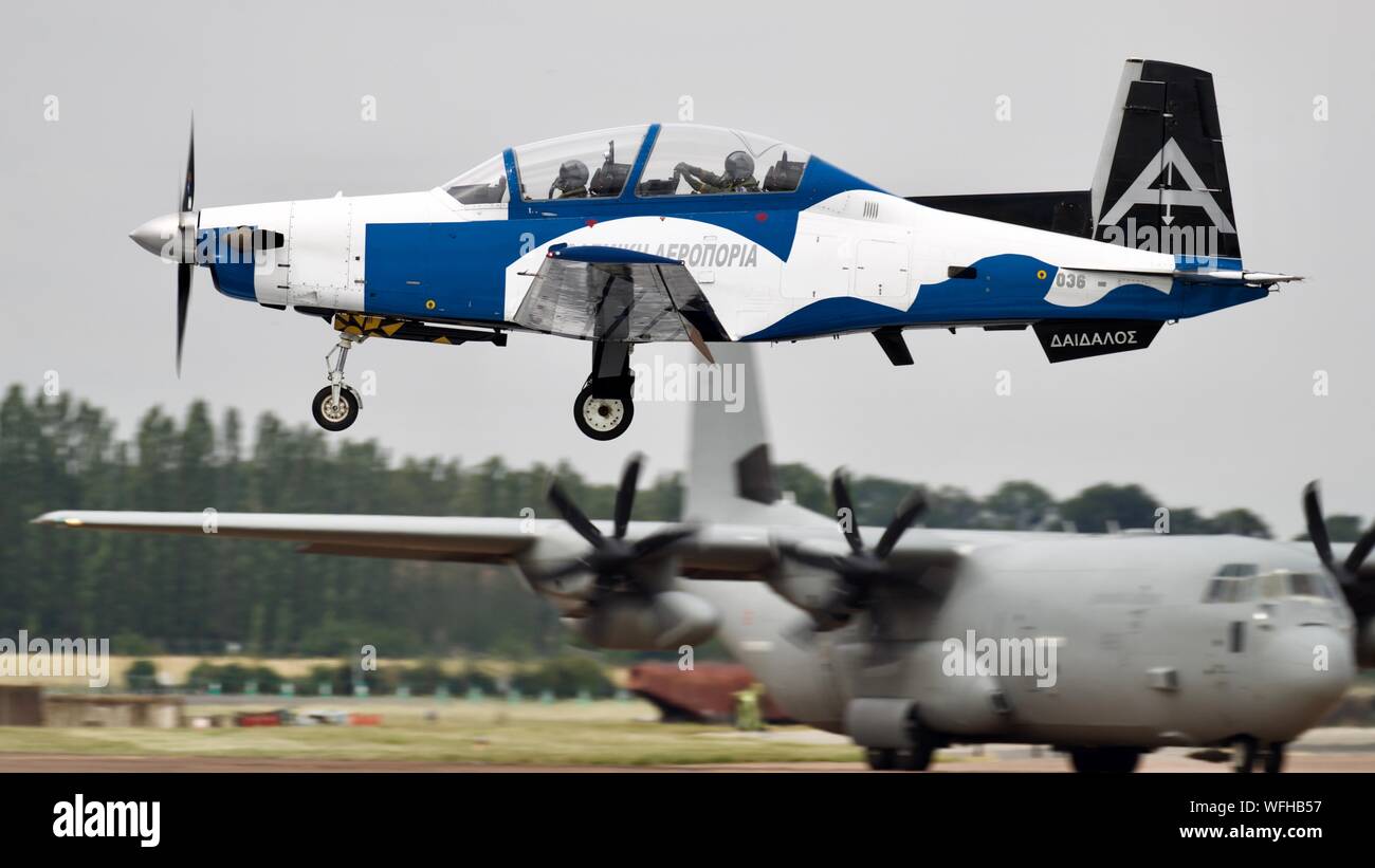 Hellenic Air Force Beechcraft T-6A Texan II Demo team Luft an der Royal International Air Tattoo 2019 Stockfoto
