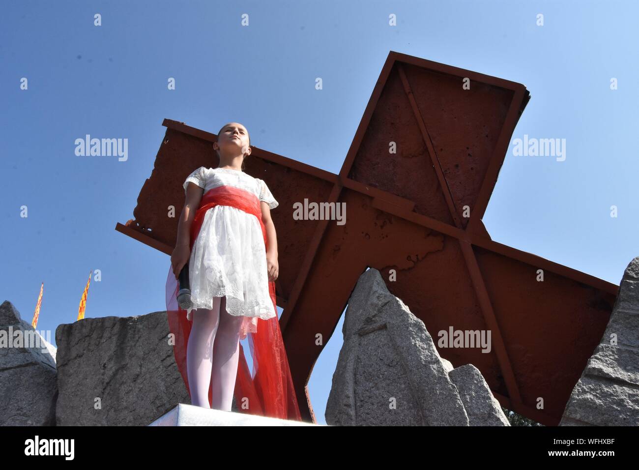 Lubin, Polen. 31 Aug, 2019. 37. Jahrestag der Lubinska Kriminalität in Polen am 31. August 1982, Andrzej Trajowski, Mieczyslaw Pozniak und Michal Ottar, starb während einer friedlichen Manifestation der Solidarität aus miliz Kugeln und viele Menschen wurden verletzt. Die Veranstaltungen fanden während des Kriegsrechts in Polen. Von Anfang an hat die Kriminalität wurde durch die Behörden in Polen unterdrückt. Die Waffe, aus denen Menschen erschossen wurden ins Ausland verkauft. Drei Personen wurden mit dem Verbrechen aufgeladen. Der Prozess in diesem Fall anhängig war vor Gerichten in Polen seit vielen Jahren. Noch nie war es möglich, zu bestimmen, wer Stockfoto