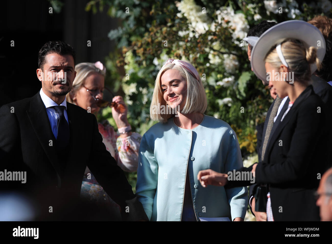 Orlando Bloom und Katy Perry York Minster lassen nach der Hochzeit von Ellie Goulding und Caspar Jopling. Stockfoto