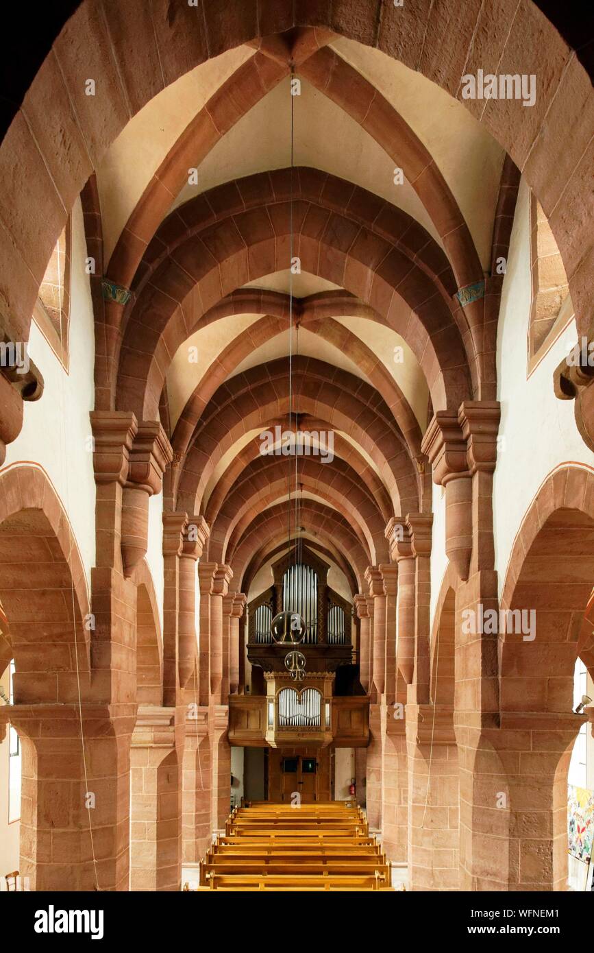 Frankreich, Bas Rhin, Park der nördlichen Vogesen, Neuwiller les Saverne, St. Adelphe Kirche des 13. Jahrhunderts, der elsässische Romanische Straße Stockfoto