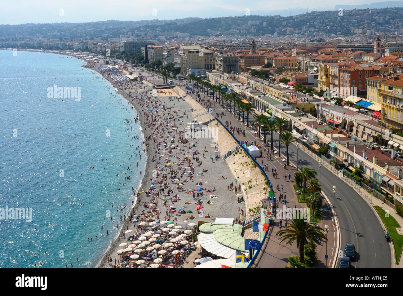 Frankreich, Alpes-Maritimes, Nizza, Baie des Anges, die Promenade des Anglais und dem Strand von Castle Hill Stockfoto