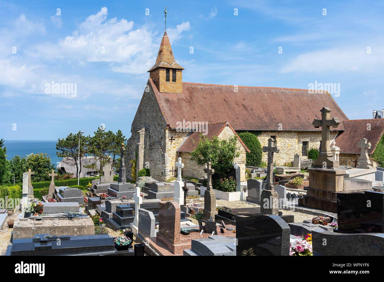 Frankreich, Calvados, Benerville-sur-Mer, St. Christophorus Kirche Stockfoto