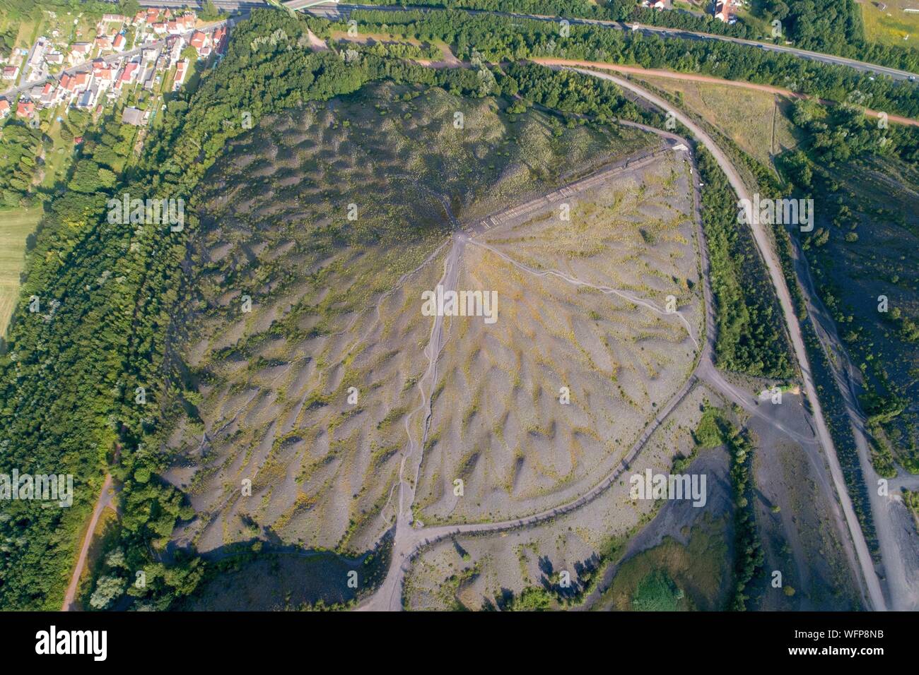 Frankreich, Pas de Calais, Loos en Gohelle, die Twin Halden der Grube Kopf 11/19, Mine als Weltkulturerbe von der UNESCO (Luftbild) Stockfoto