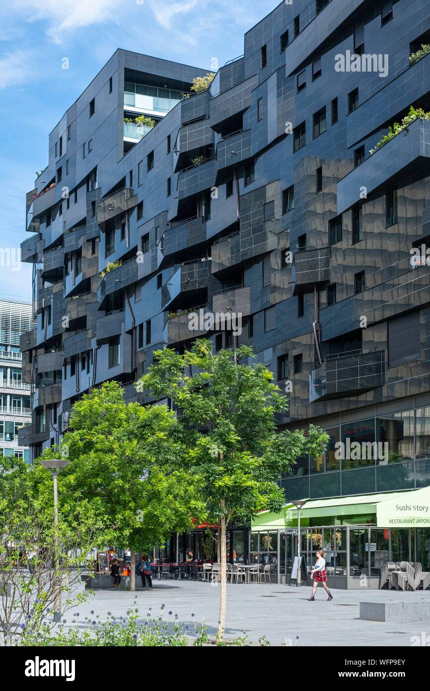 Frankreich, Paris, Paris Rive Gauche Viertels, T8-Le Nid Gebäude, Büro- und Wohnkomplex der Architekt Rudy Ricciotti Stockfoto