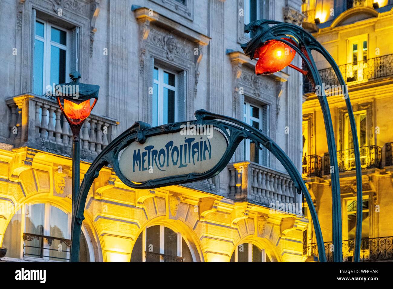 Frankreich, Paris, Bezirk Saint Michel, Saint Michel metro station in Guimard Stil Stockfoto
