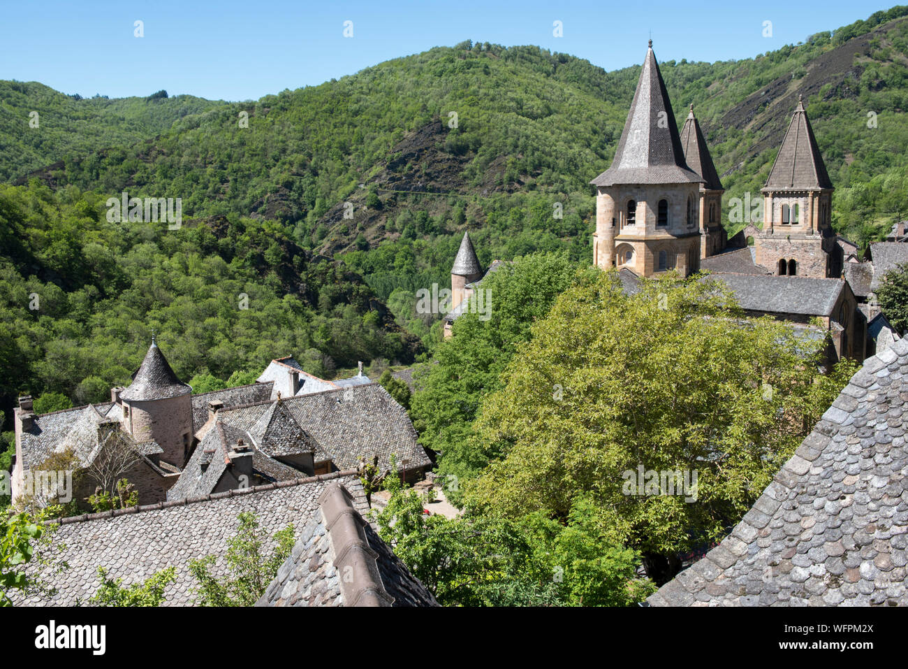 Frankreich, Aveyron, Conques, den schönsten Dörfern von Frankreich gekennzeichnet, romanische Abtei von Saint Foy aus dem 11. Jahrhundert, UNESCO Weltkulturerbe Stockfoto