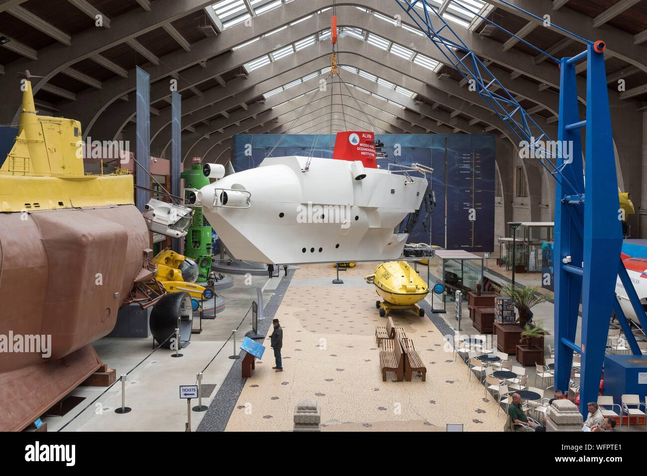 Frankreich, Manche, Halbinsel Cotentin, Cherbourg, La Cite de la Mer (Stadt am Meer), die Große Galerie der Männer und Maschinen, Sammlung internationaler U-Boote Stockfoto