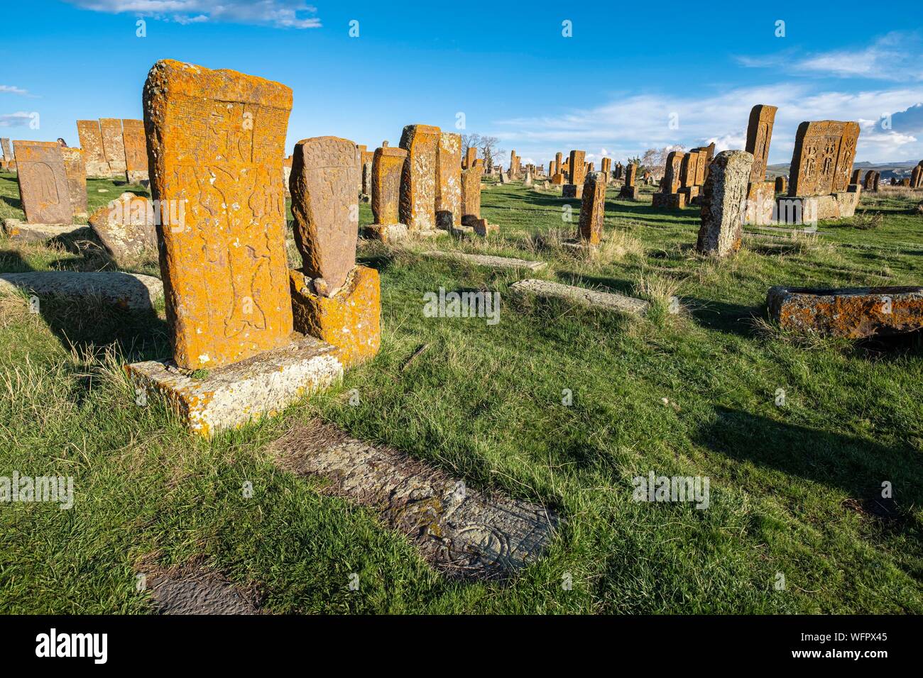 Armenien, Gegharkunik region, Umgebung von Sevan, Noraduz (oder noratus), Friedhof der mittelalterlichen Gräbern genannt Khachkars am Ufer des Sevan See Stockfoto
